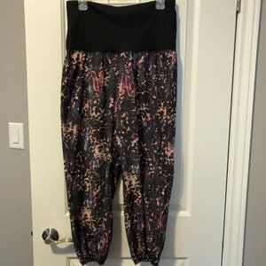 Lululemon multi-coloured Om Pant